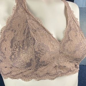 Halter Top Racer Back Lace Bra Sz L Super soft!!!! Lined